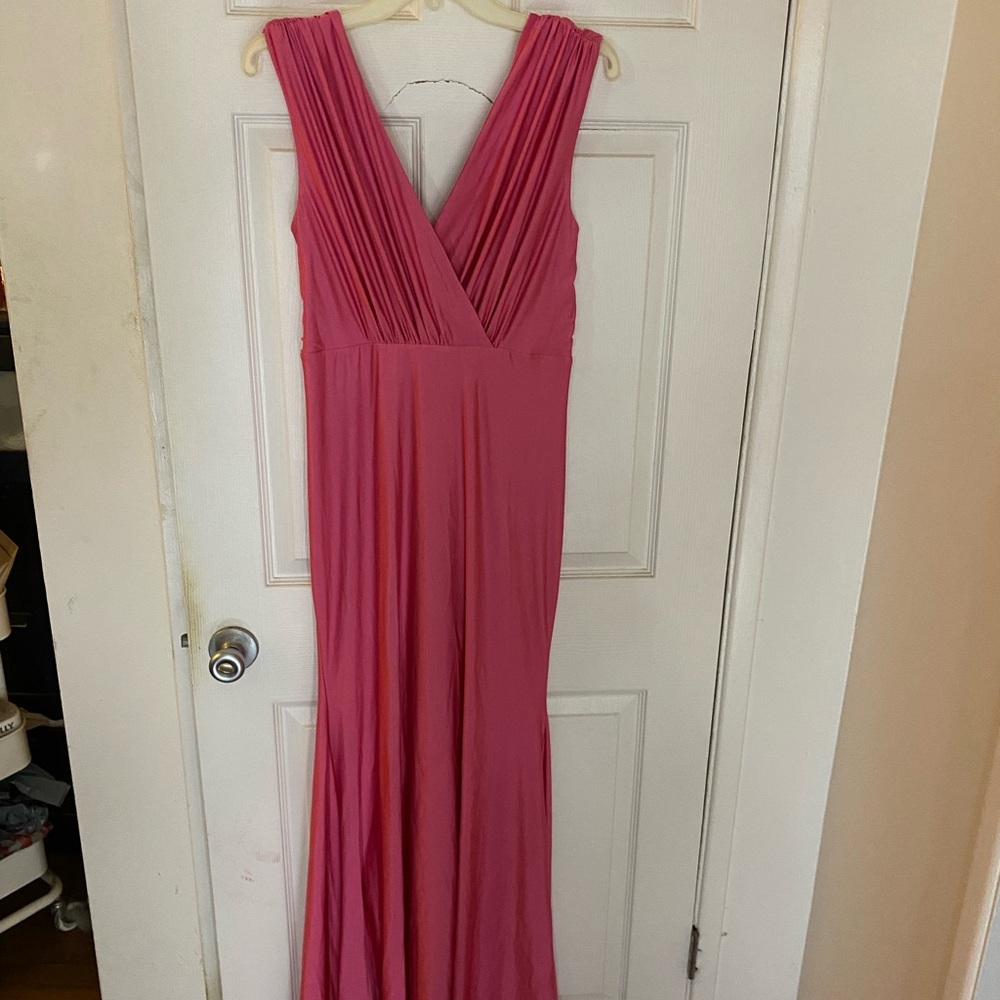 Elegant Pink Sleeveless Dress